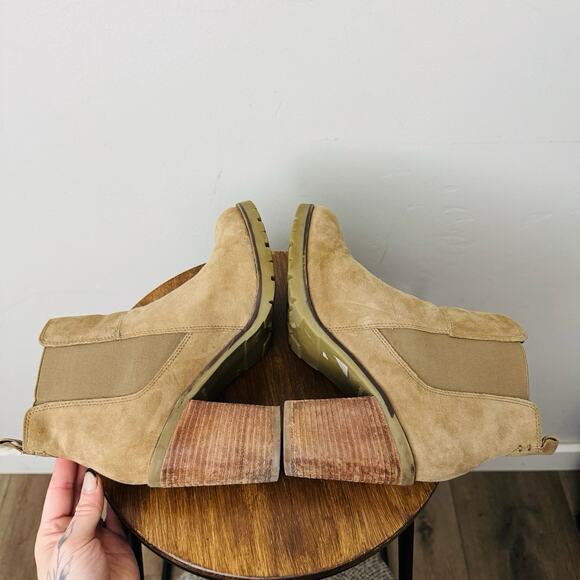 Crevo Alicia Chelsea Tan Suede Heeled Bootie Women’s Size 9 - Picture 6 of 10